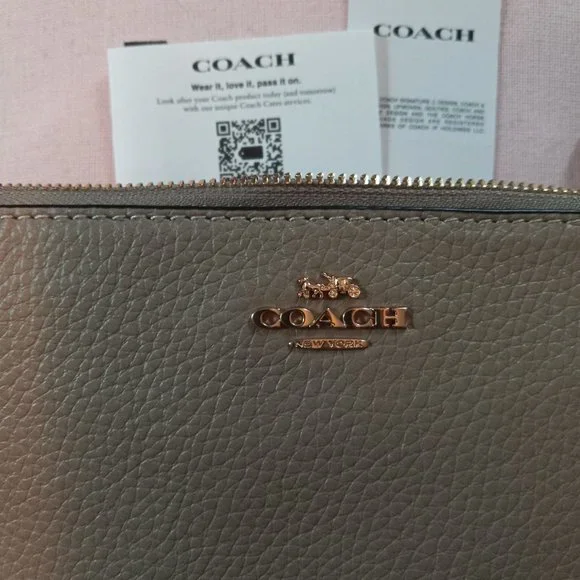 Coach Wallet - Picture 3 of 6